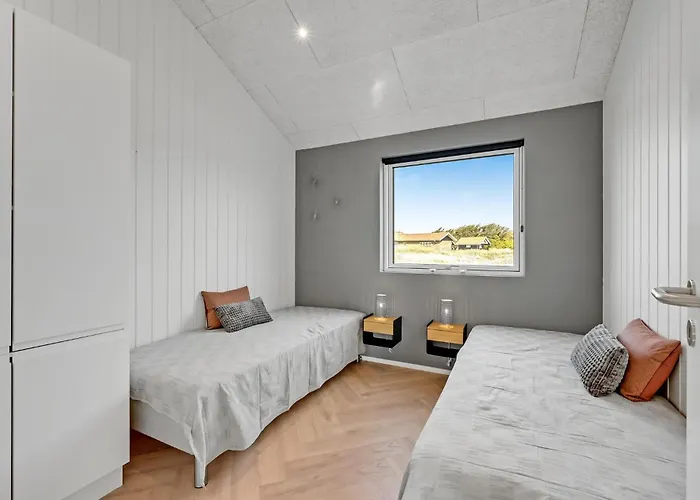 Сasa de vacaciones Awesome In Harboore With Kitchen *